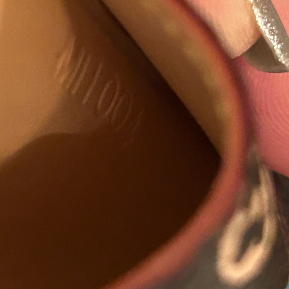 PRISTINE LV x TM  MURAKAMI card holder/mirror/bow in Noir - Picture 2 of 14